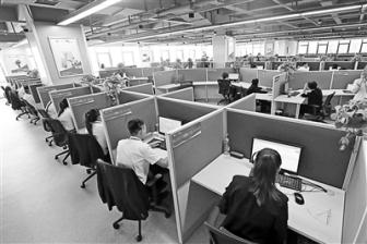 互联网公司客服异地外包的困境 权限不足与服务质量的失衡